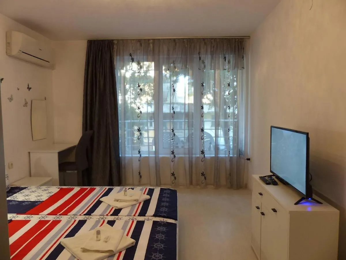 Apartament Holiday Бургас 0*,  Болгария