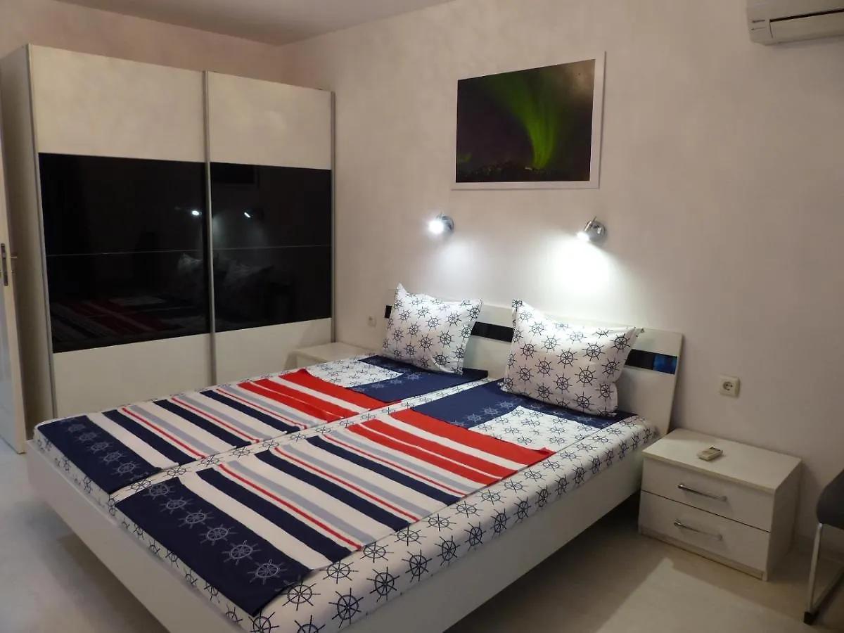 Apartament Holiday Бургас