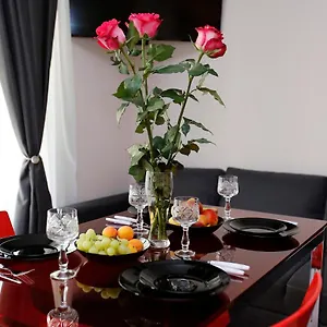 Deluxe 2 Center Бургас